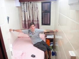 chungking-mansions-tiny-room.webp chungking-mansions-tiny-room.webp
