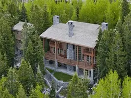 fachada+casa+bosque.webp fachada+casa+bosque.webp