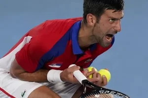 900x600_fuerte-enojo-novak-djokovic-espectador-lo-insulto-australian-open-977254-201005.webp 900x600_fuerte-enojo-novak-djokovic-espectador-lo-insulto-australian-open-977254-201005.webp