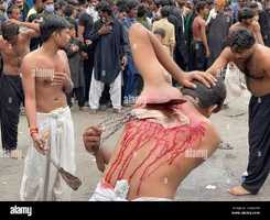 ashura-islamic-holy-day-for-shia-muslims-mourning-azadari-rituals-for-martyrdom-of-imam-hussa...webp ashura-islamic-holy-day-for-shia-muslims-mourning-azadari-rituals-for-martyrdom-of-imam-hussa...webp