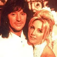 cb90ace8c76e5e79fd02017f60087ced--heather-locklear-celebrity-weddings.webp cb90ace8c76e5e79fd02017f60087ced--heather-locklear-celebrity-weddings.webp