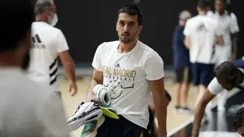 campazzo-en-un-entrenamiento-del-real-madrid.-acb-photo-655x368.webp campazzo-en-un-entrenamiento-del-real-madrid.-acb-photo-655x368.webp