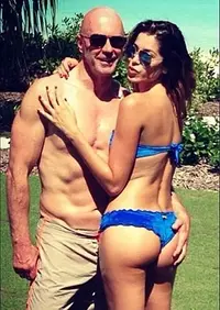 aida_yespica_e_roger_jenkins_innamoratissimi_a_bora_bora_0332.webp aida_yespica_e_roger_jenkins_innamoratissimi_a_bora_bora_0332.webp