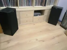 altavoces 2.jpeg altavoces 2.jpeg