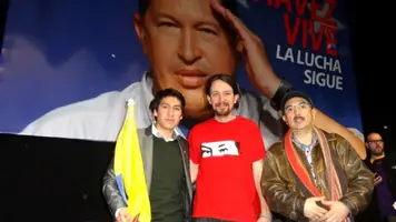 con-pablo-iglesias-homenaje-hugo-chavez-ok-1-.webp