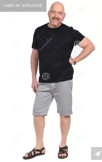 Screenshot 2022-07-09 at 19-01-14 Hombre Calvo Con Sandalias Camiseta Y Pantalones Cortos Con...webp