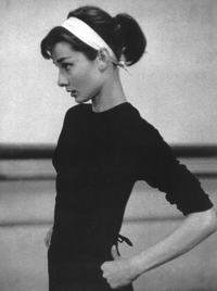60s-hot-actress-audrey-hepburn-favim-com-536250.webp