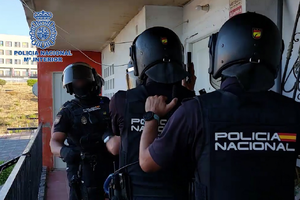 policia-nacional-trafico-inmigrantes-loma-colmenar.webp