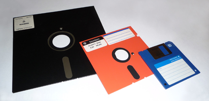 Floppy_disk_2009_G1.jpg Floppy_disk_2009_G1.jpg