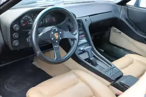 Screenshot 2022-11-17 at 18-47-42 Porsche por € 11.000 -.webp