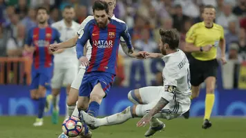 sergio-ramos-lionel-messi-clasico-real-madrid-barcelona-1920-ap.webp