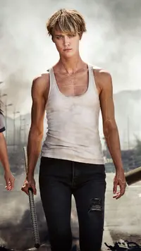 Mackenzie-Davis-In-Terminator-Dark-Fate-2019-4K-Ultra-HD-Mobile-Wallpaper.webp