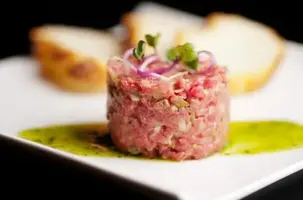 steak-tartar.webp