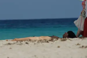 Nudist_paradise (5635).webp