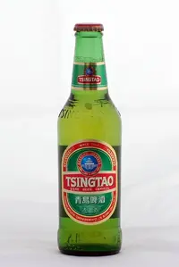 Tsingtao_beer_a_2015-04-07_16-56-17.webp