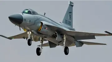 JF-17-uno-800x445.webp