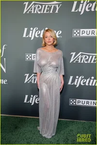 sydney-sweeney-sheer-dress-power-of-women-01.webp
