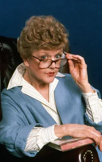 Angela-lansbury-jessica-fletcher.webp