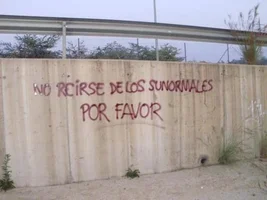 tumblr_lyzbtbBUL41qeacv5o1_500[1].webp