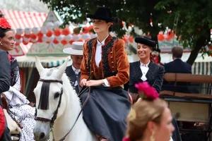 Screenshot 2026-04-26 at 20-59-00 Famosos e influencers disfrutan de la Feria de Abril - AS.com.webp