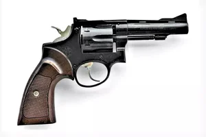 481867_llama-double-action-martial-wheelgun-01_hero_1200x800.webp
