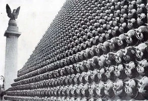 Pyramid of captured German helmets, New York, 1918 (2).webp