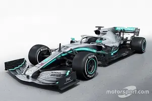 mercedes-amg-f1-w10-1.webp