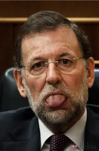 15599_mariano-rajoy-lengua-fuera.webp