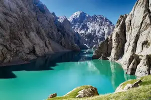 kel-suu-lake.webp