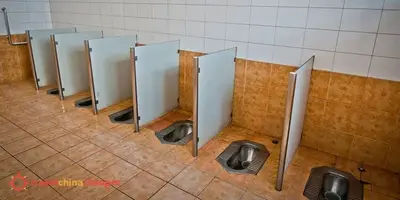 Chinese-Squat-Toilets.jpg