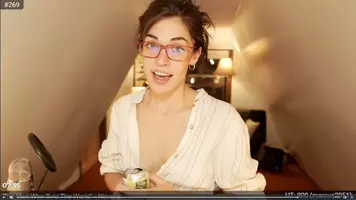 thefriendzone_myfreecams_2020-03-31_001606_-_Vid_2020-04-03_18-24-46.jpg
