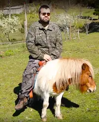 liachu en el pony lol.JPG