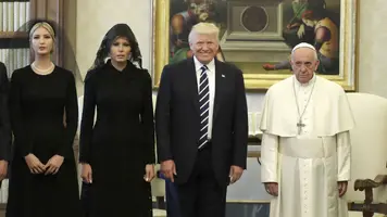La_imagen_de_la_semana-Donald_Trump-Melania_Trump-Ivanka_Trump-Papa_Francisco-Opinion-Columna...webp