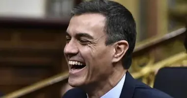 Pedro-Sánchez-riendo.webp