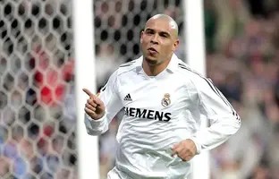 ronaldo-nazario-durante-su-etapa-en-el-real-madrid--realmadrid.webp