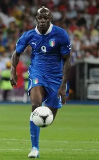 Mario_Balotelli_Euro_2012_vs_England_02.webp
